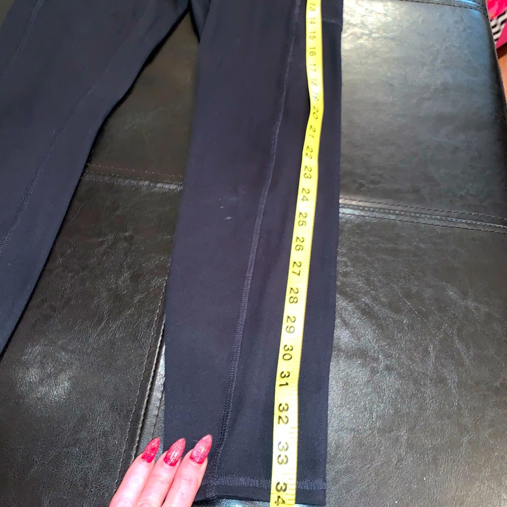 🔴BALANCE COLLECTION 🔴BLACK ATHLETIC LEGGINGS W/SIDE POCKET.GREAT CONDITION! - Picture 7 of 7